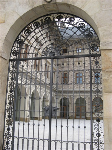 brána