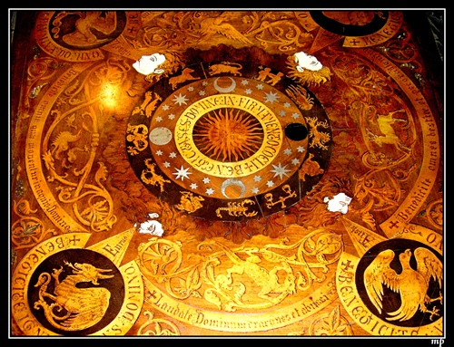 astrologický stôl