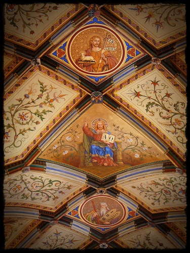 ikony na strope kostola