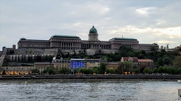 Kraľovský palác..pešť