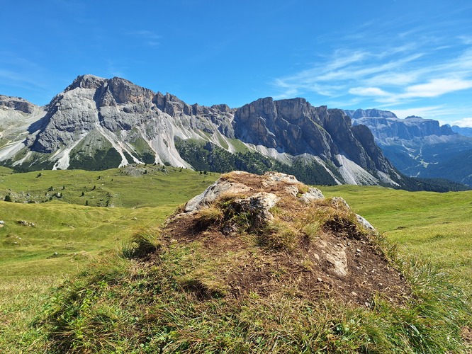 Dolomity