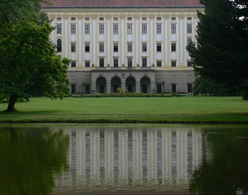 V parku, zámockom