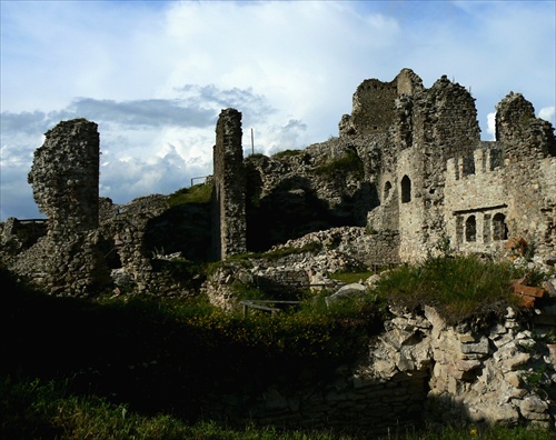 Zvyšky hradu Regéc
