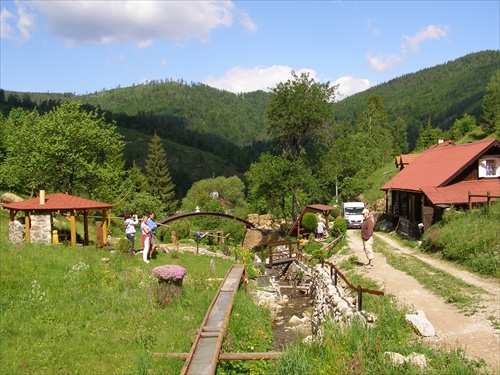 Henclová-Miskrindel 2009