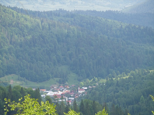 pohlad na Henc;lovu zo Sucheho Vrchu