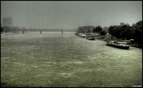 Búrka na Dunaji