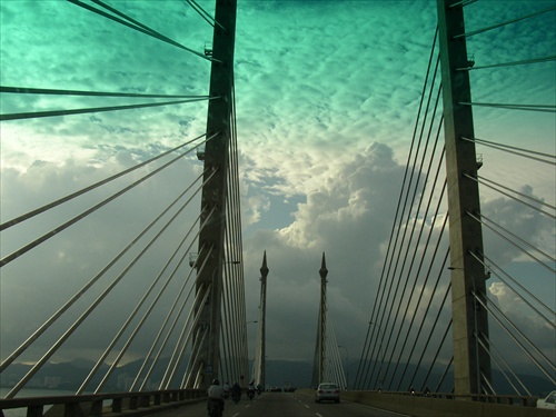 Most cez more na ostrov Penang