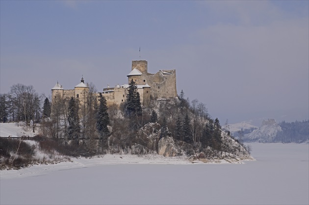 Hrad Niedzica v zime