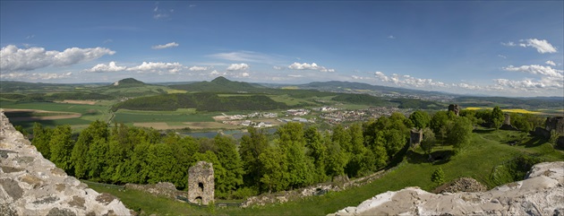 Výhľad zo Šarišského hradu