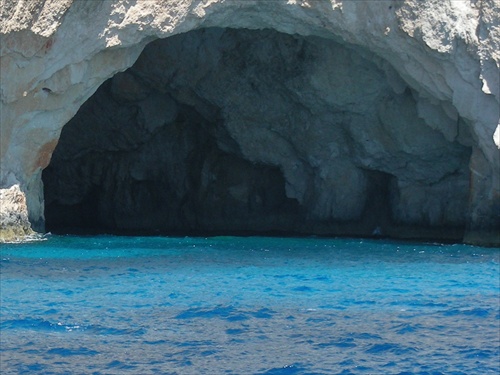 Jaskyňka