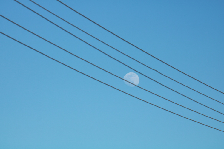 Mesiac ako nota na oblohe
