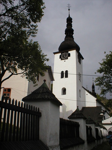 Kostol v Španej Doline