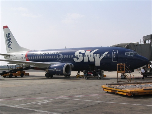 SkyEurope Boeing 737 na letisku v Ríme