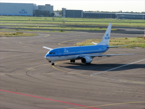 KLM Boeing 738 "Zwaluw"
