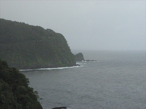 Hāna cesta za ranného tropického dažďa