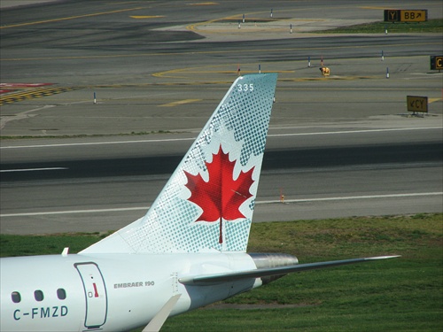 Chvosty lietadiel XXXI - Air Canada Embraer 190