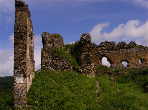 Čičva - zrucaniny hradu
