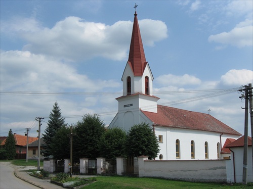 Studenec-kostol