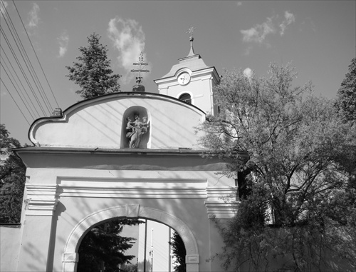 Kostol v St. Tekove