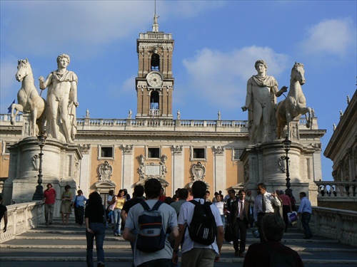 Rímska radnica so sochami od Michelangela