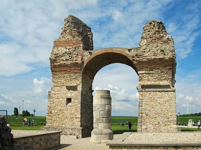 Carnuntum (kamenné mesto)