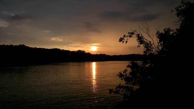 Západ slnka pri Dunaji