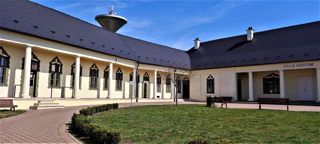 Kúria v Bučanoch.Apríl-2023.