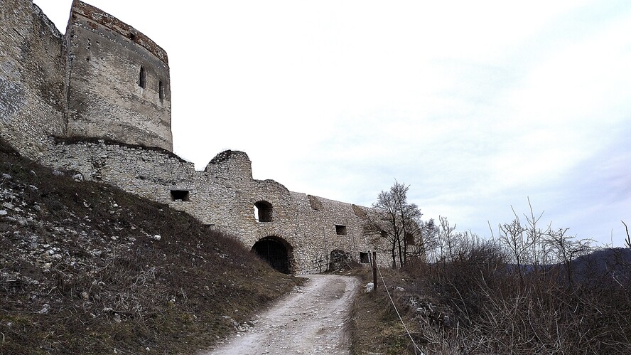 čachtický hrad.Feb.2025.