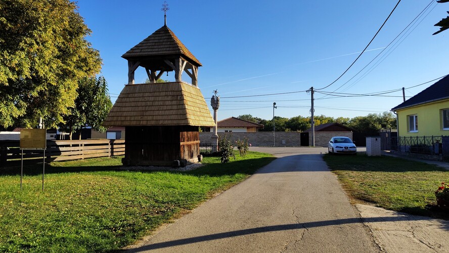 Malá Mača.Zvonica.Okt.2026.