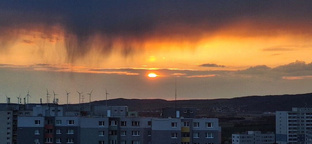 pohľad z Petržalky z Benadickej