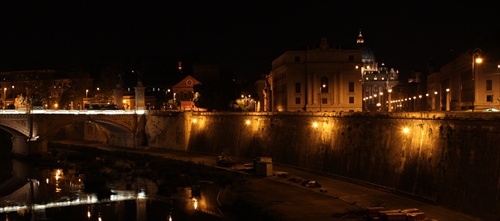 Nočný pohľad na Rím