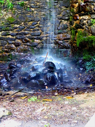 Betliar - Kamene pod vodopadom