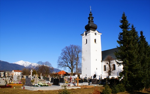 kostol a jarný Baranec