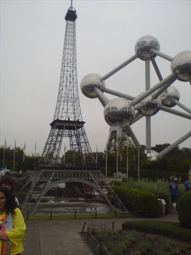 Mini Europe a Atomium v Bruseli