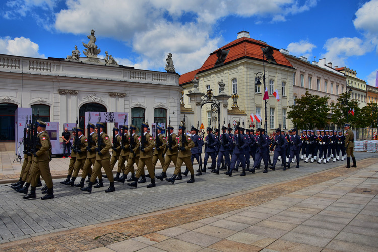 Vojenská prehliadka
