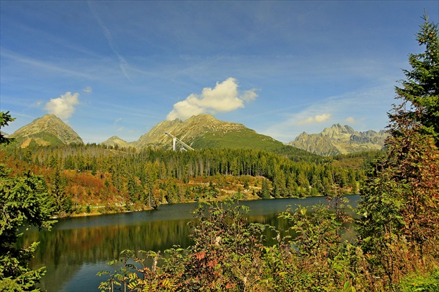 Včerajší pohľad ponad Štrbské pleso