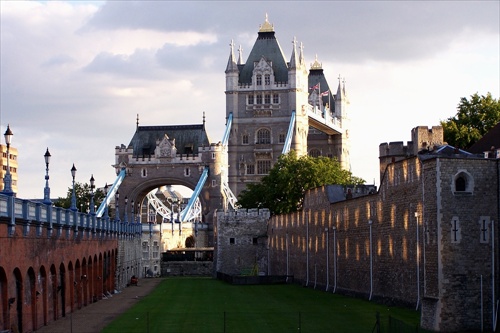 Tower Bridge