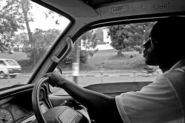 Vodič Moses, na ceste do Kampaly