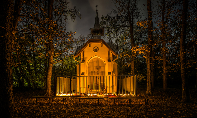 Kaplnka Sv. Kríža v Starom háji v Petržalke