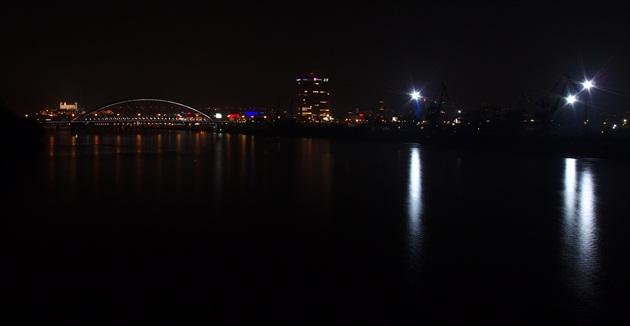 nad Dunajom v noci
