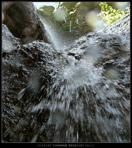 Hlbocký vodopád, Súľovské skaly