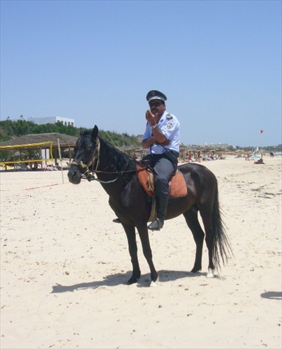 Karabinier na pláži