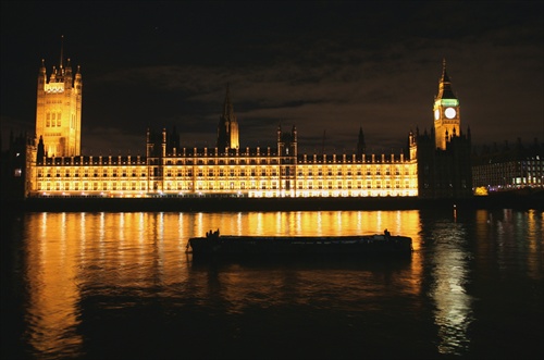 nocny parlament