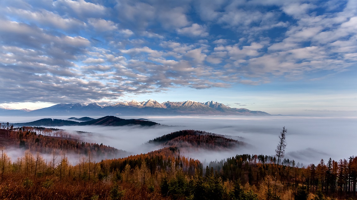 Oblaky nad Vysokými Tatrami...