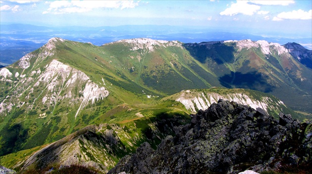 Výhľad na Belianske Tatry z Jahňacieho štítu
