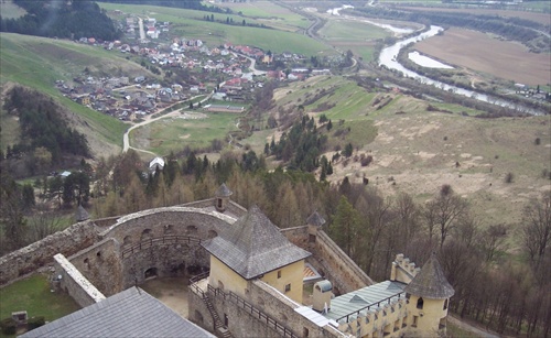 Výhľad z Ľubovnianského hradu...