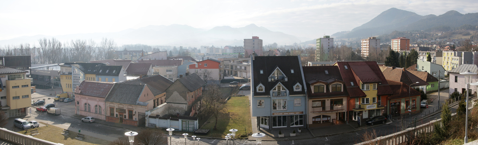 pohľad od ružomberského kostola na juh