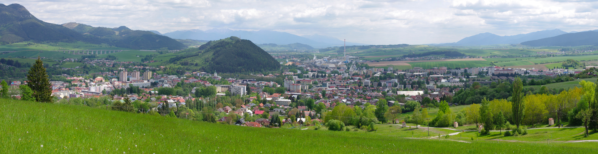 Ružomberská májová panoráma III