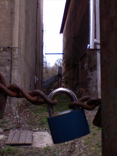 čo nemalo byť videné...