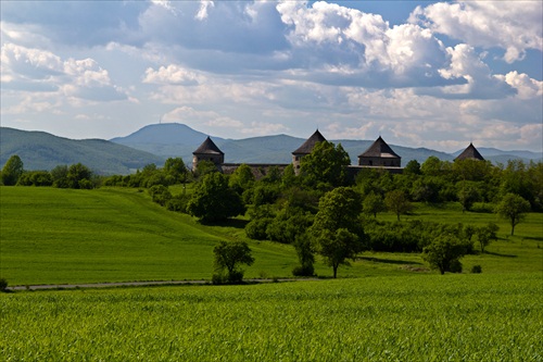 hrad Bzovnik